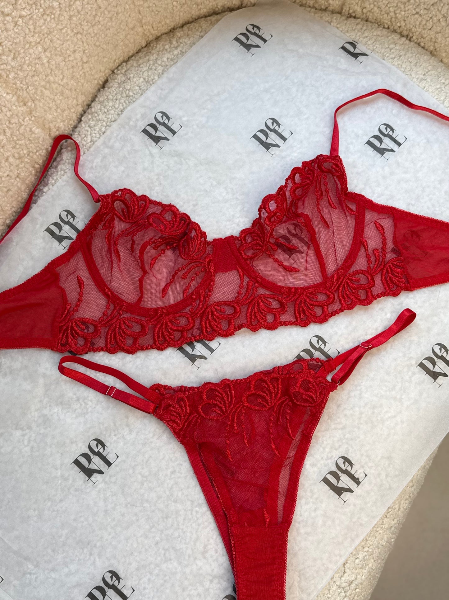 ROUGE OBSESSION