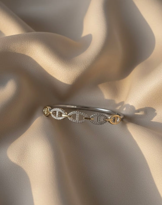 Infinity Shine – χειροπέδα από ανθεκτικό ορείχαλκο