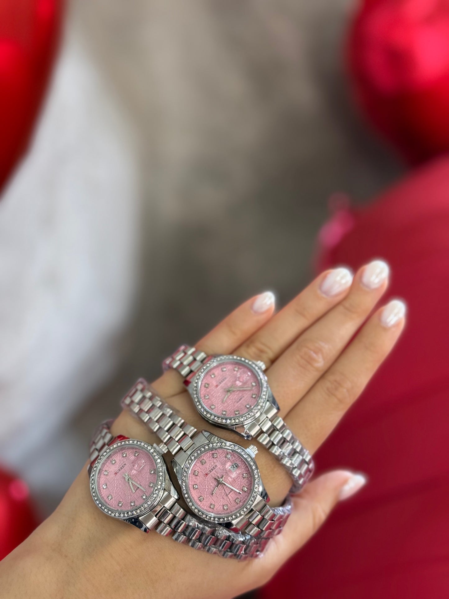 Ρολόι "Pink Dawn" με Ροζ Στρογγυλό Καντράν και Ασημί Λουρί | Ατσάλινη Κατασκευή