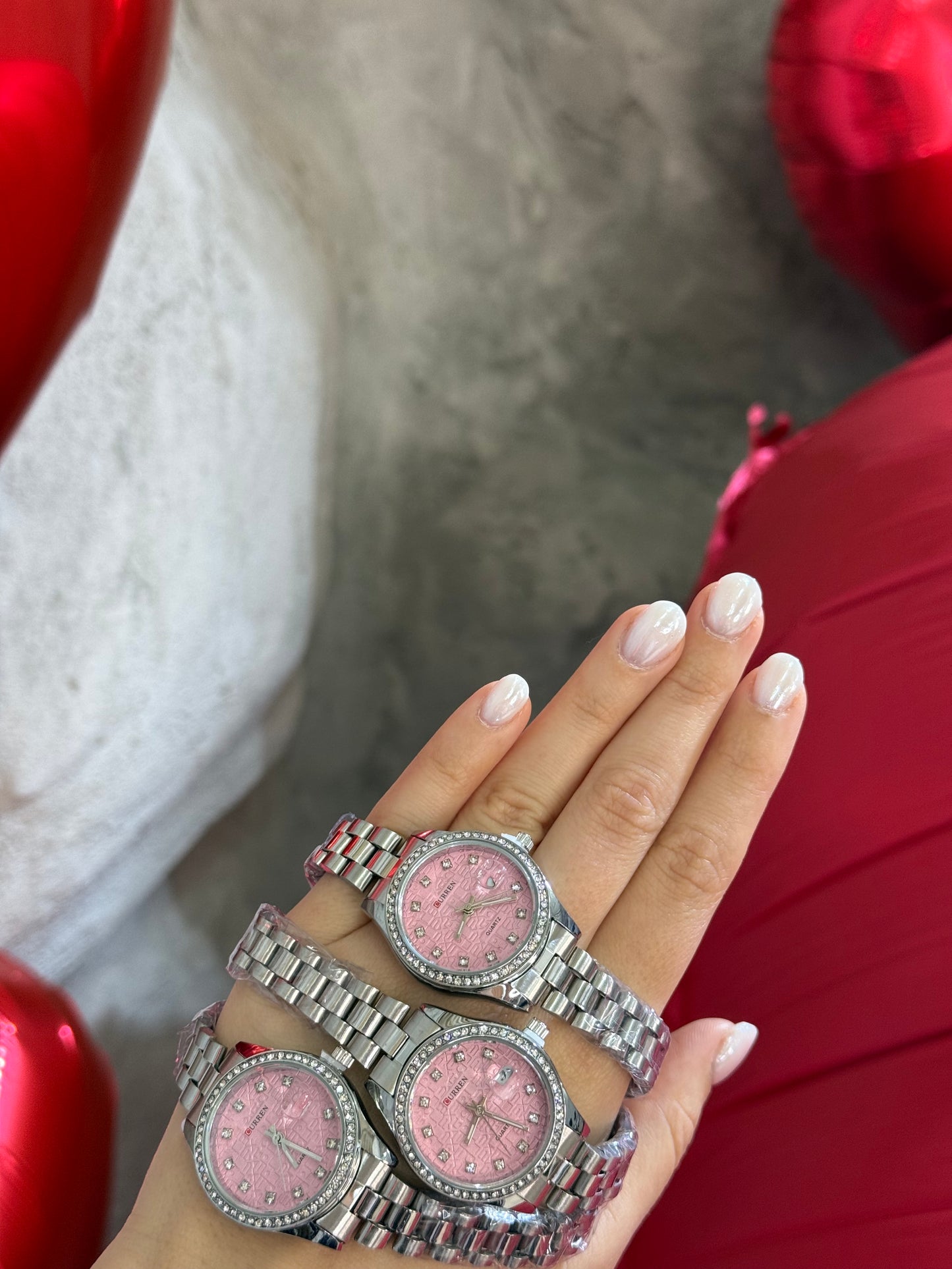 Ρολόι "Pink Dawn" με Ροζ Στρογγυλό Καντράν και Ασημί Λουρί | Ατσάλινη Κατασκευή