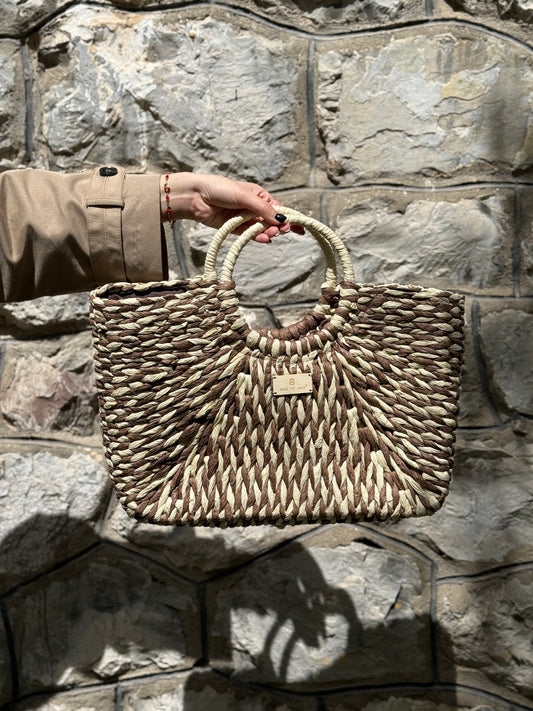Ψάθινη τσάντα Bag to Bag με καφέ και μπεζ λεπτομέρειες
