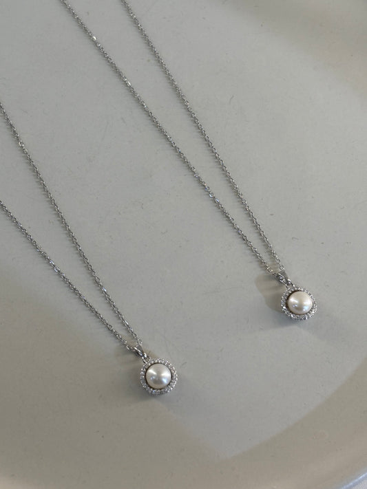 Ασημένιο κολιέ με αληθινό μαργαριτάρι