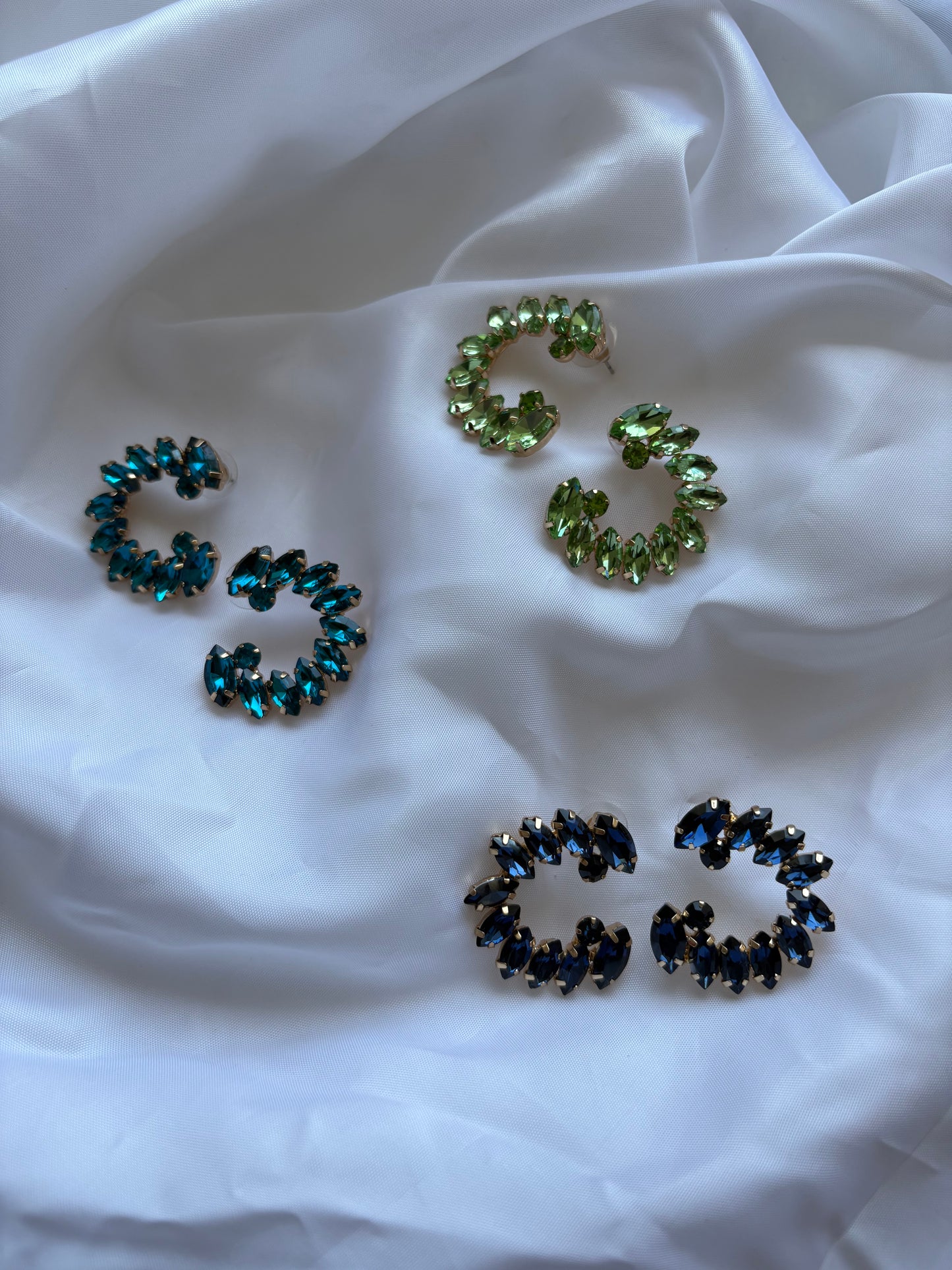 COLOR GLOW HOOPS