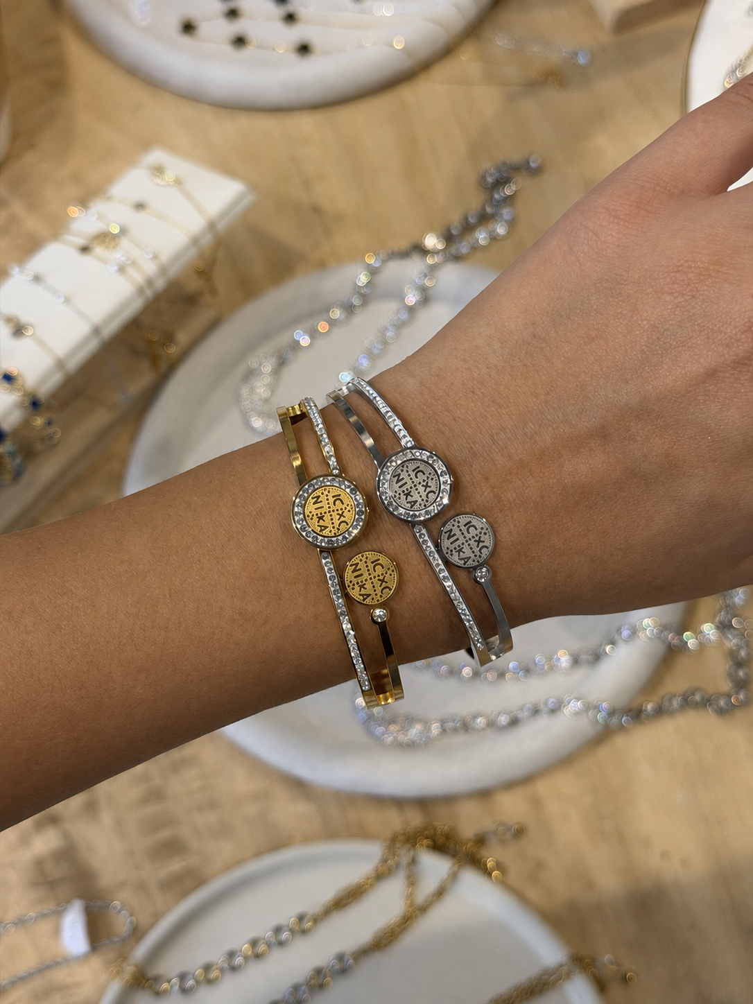 Penelope Cuffs – Ατσάλινη χειροπέδα