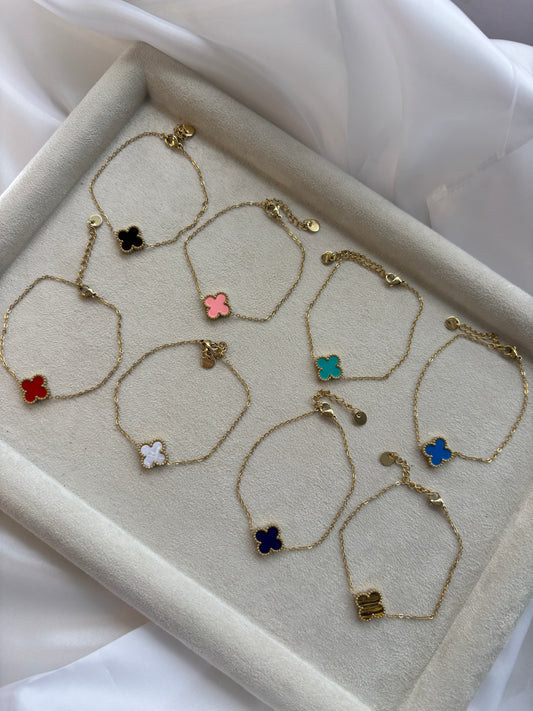«Mariolis» bracelets