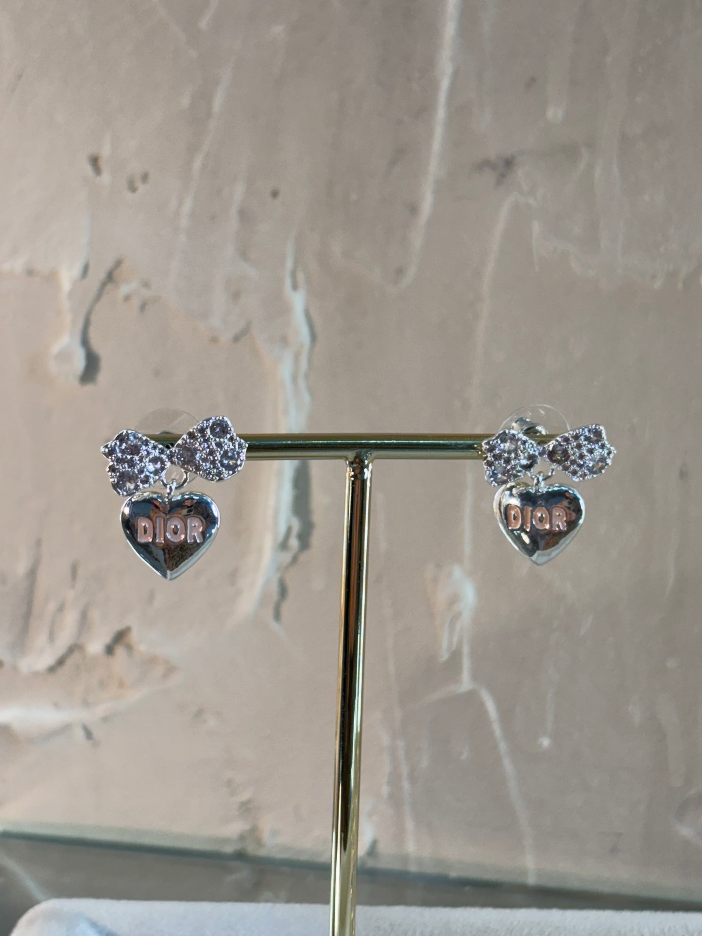 Σκουλαρίκια με καρδούλα και φιόγκο