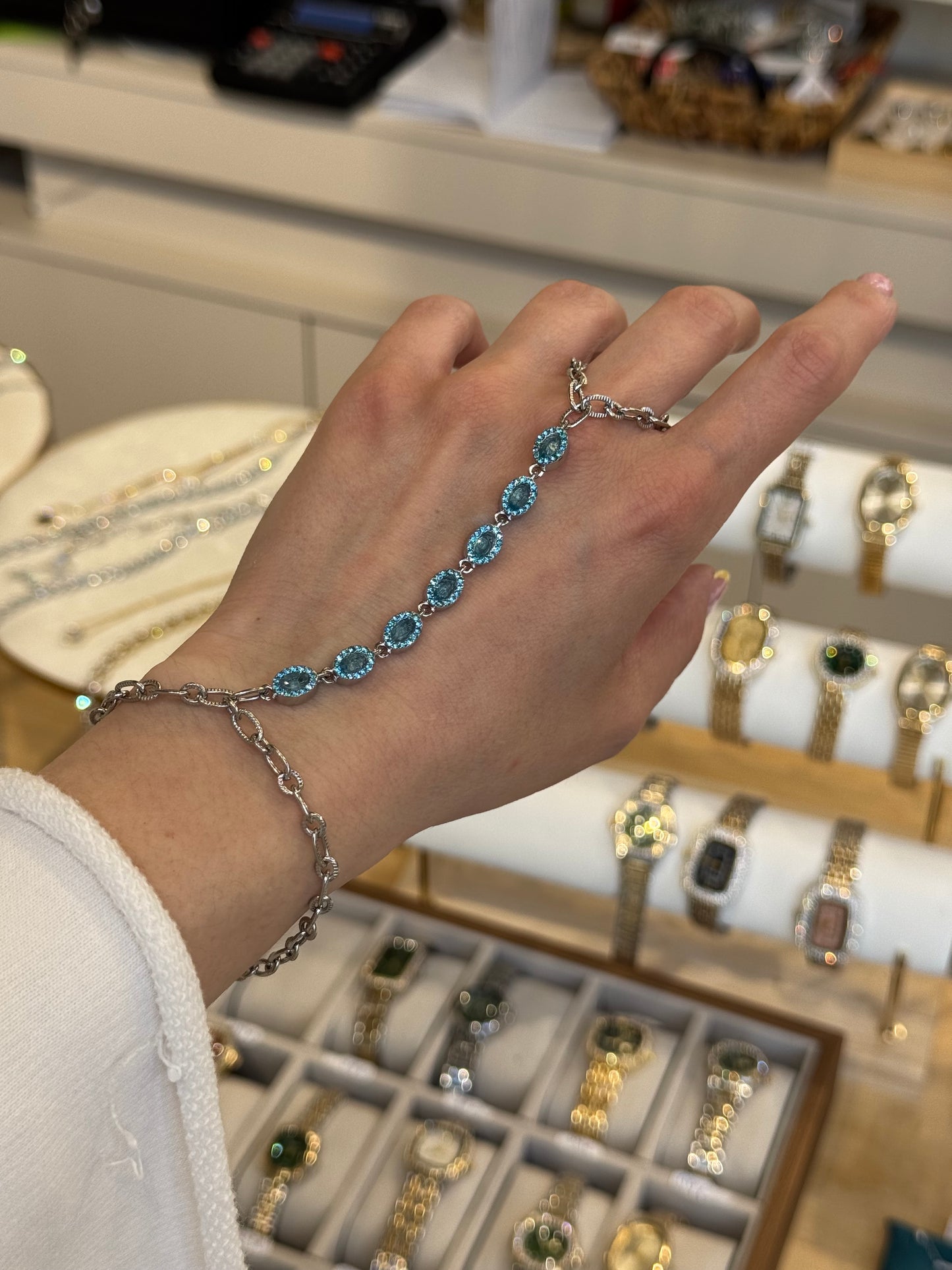 Turquoise Stream Silver– Hand Chain Stainless Steel