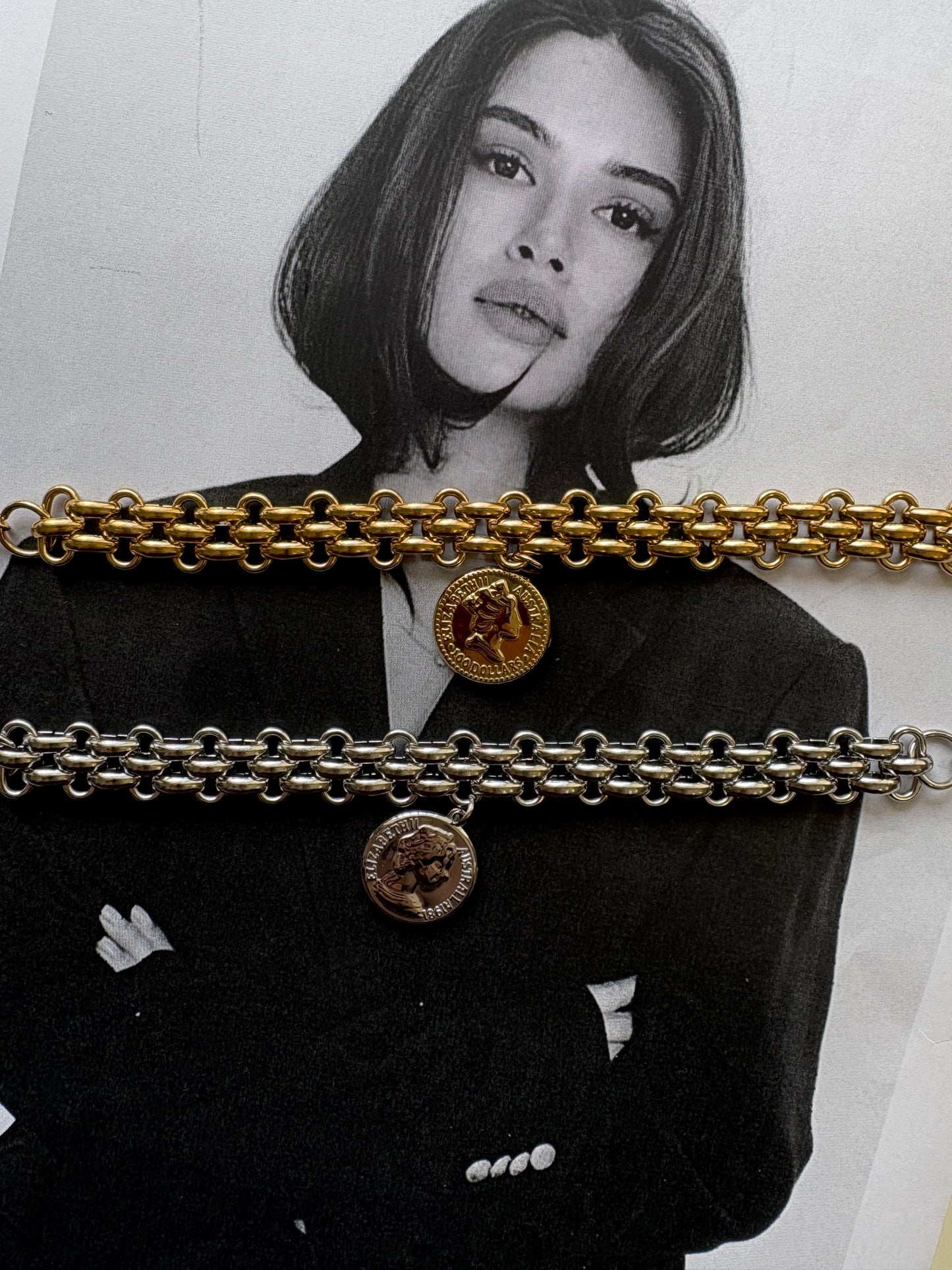 Midnight Empire Bracelet – Ατσάλινο Βραχιόλι με Coin Charm