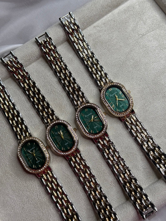 Green Passion / Οβάλ Ατσάλινο Ρολοί Χρυσό Με Ασημί ✨