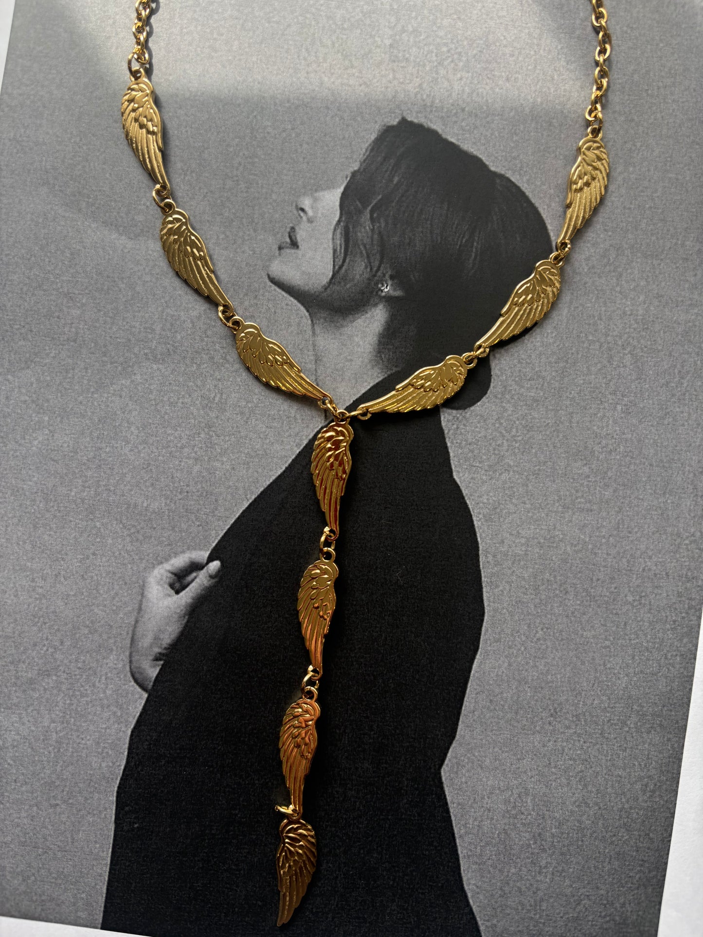 Angel Obsession Necklace – Ατσάλινο Κολιέ με Φτερά