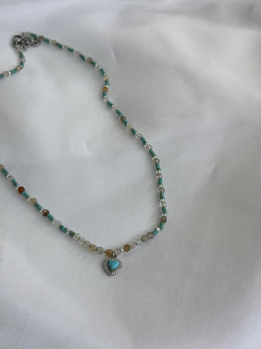 Κολιέ με πέρλα σε μπλε χρώμα