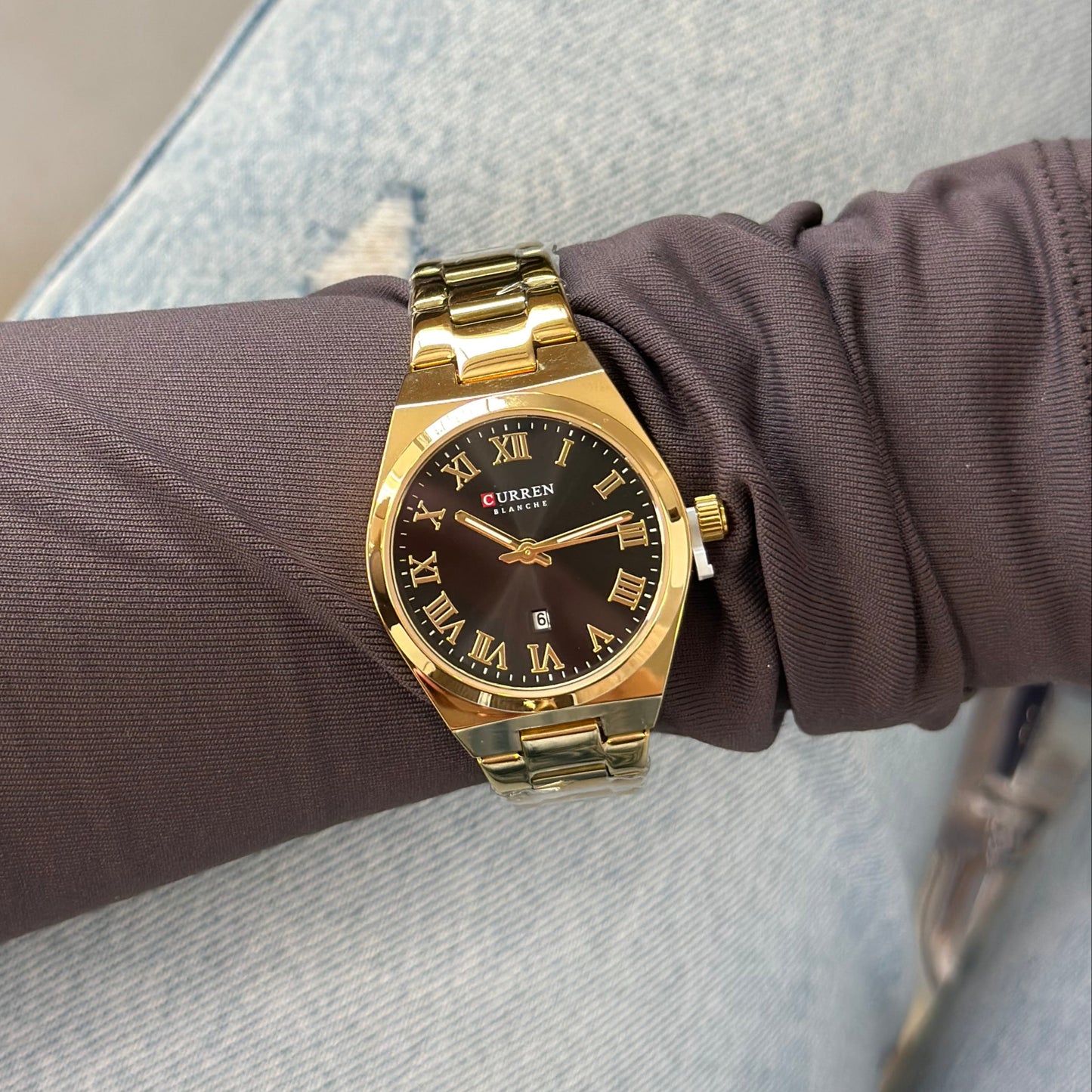 Ρολόι "Noir Elegance" με Μαύρο Καντράν και Χρυσό Λουρί | Ατσάλινο και Κομψό hi