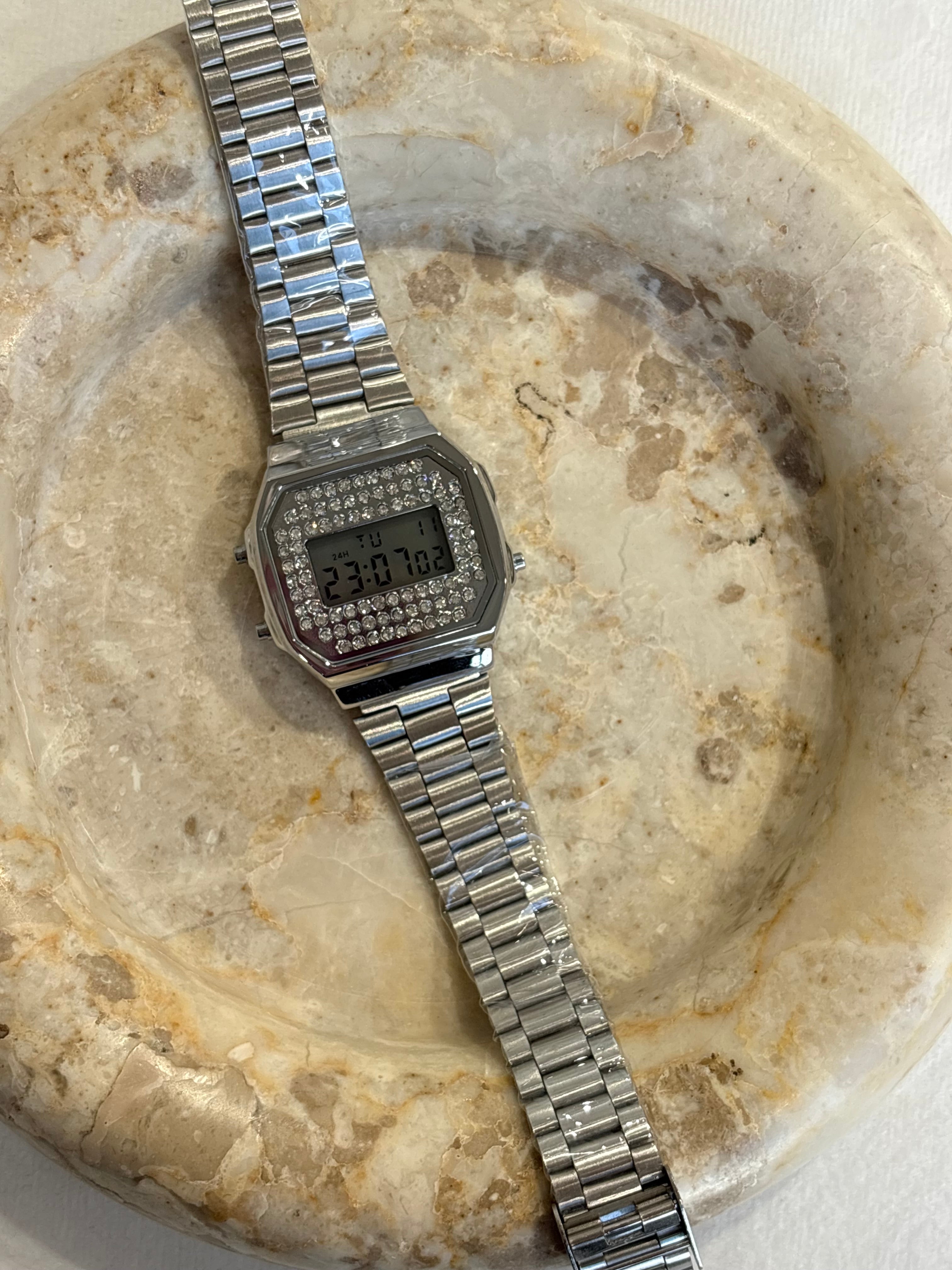 Digital Glam - Premium Stainless Steel