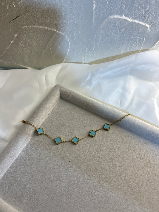 Flowerlike blue gold