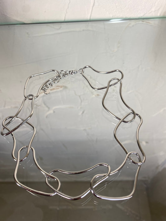 Κολιέ “Ρευστή Γραμμή” – Χρυσό ή Ασημί