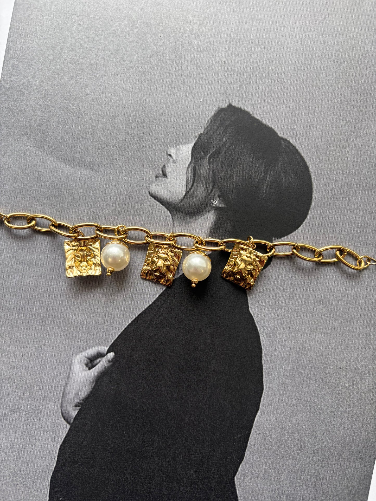 Golden Muse Bracelet – Ατσάλινο Βραχιόλι με Charms