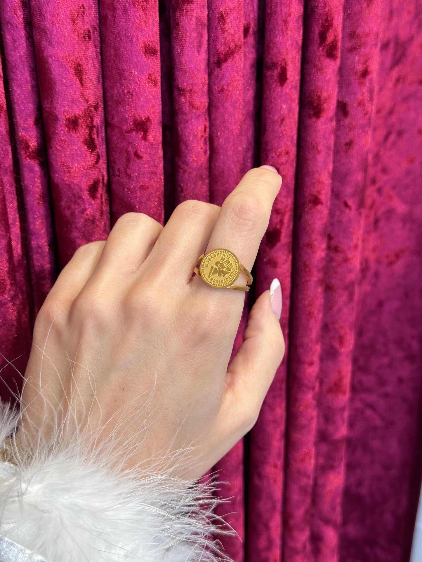 Heritage Emblem gold-δαχτυλίδι stainless steel