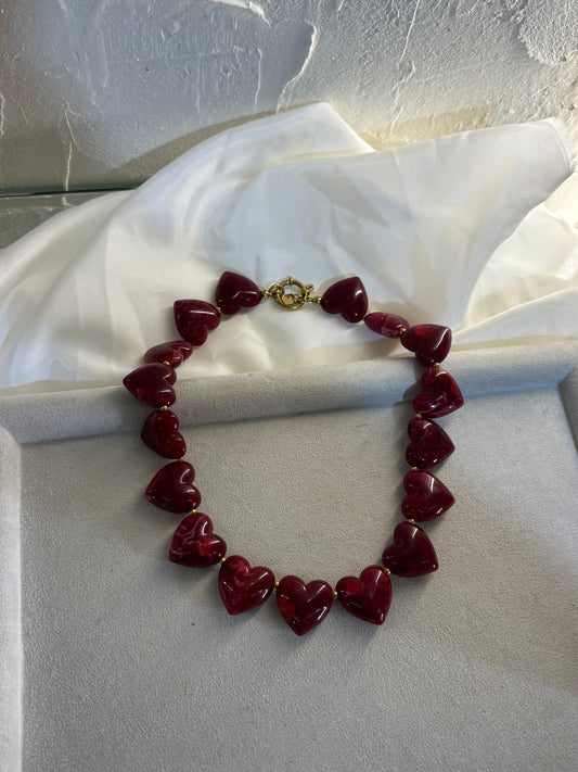 Heart loveless red