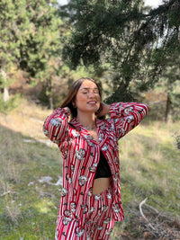 Betty Holiday Vibes – Pajamas with Red Stripes & Christmas Print