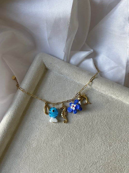 Fishy gold charms