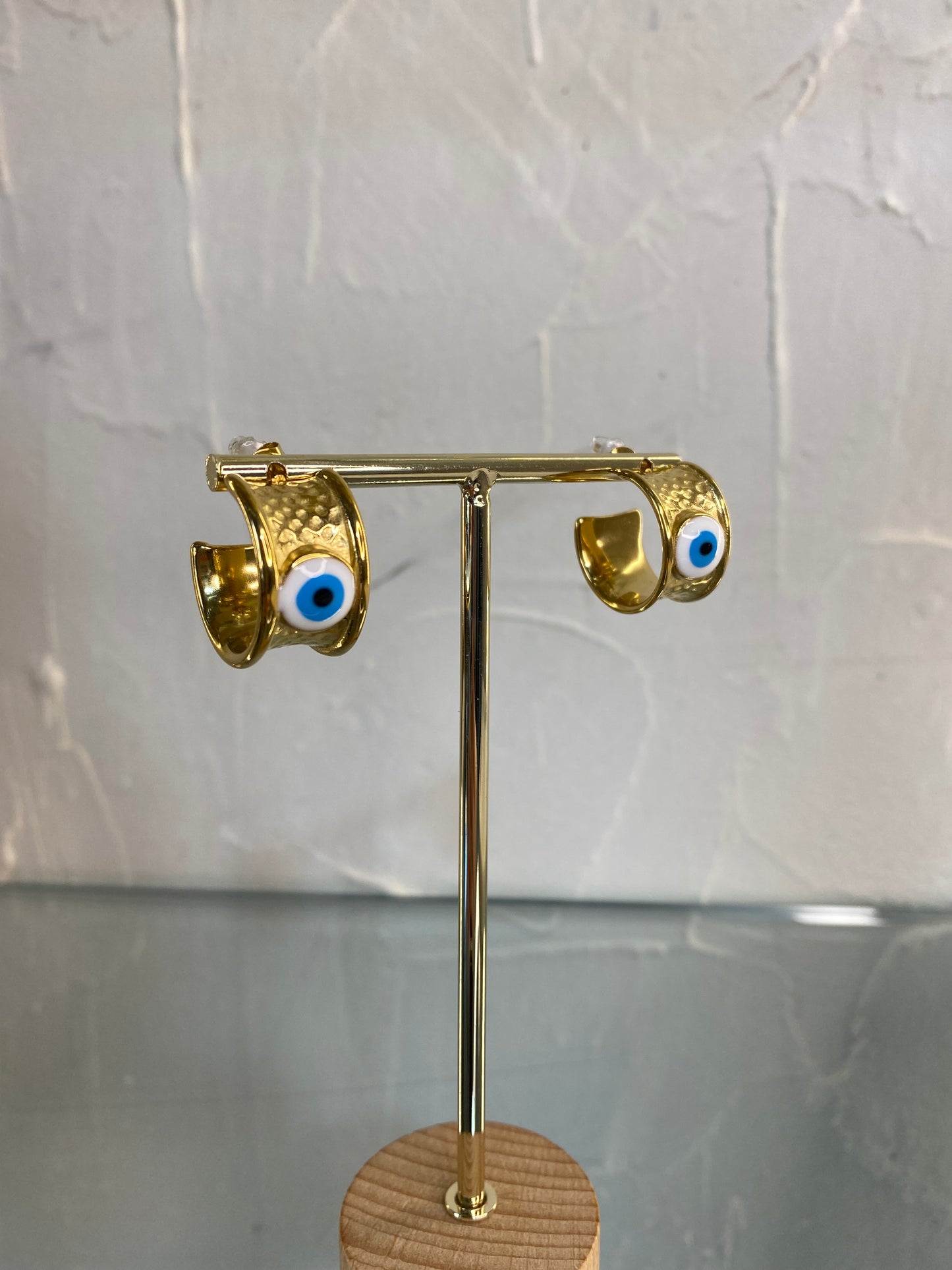 Σκουλαρίκια Μανσέτα "Genie" – Ατσάλινα Χρυσά με Μάτι, Pnoe Studio