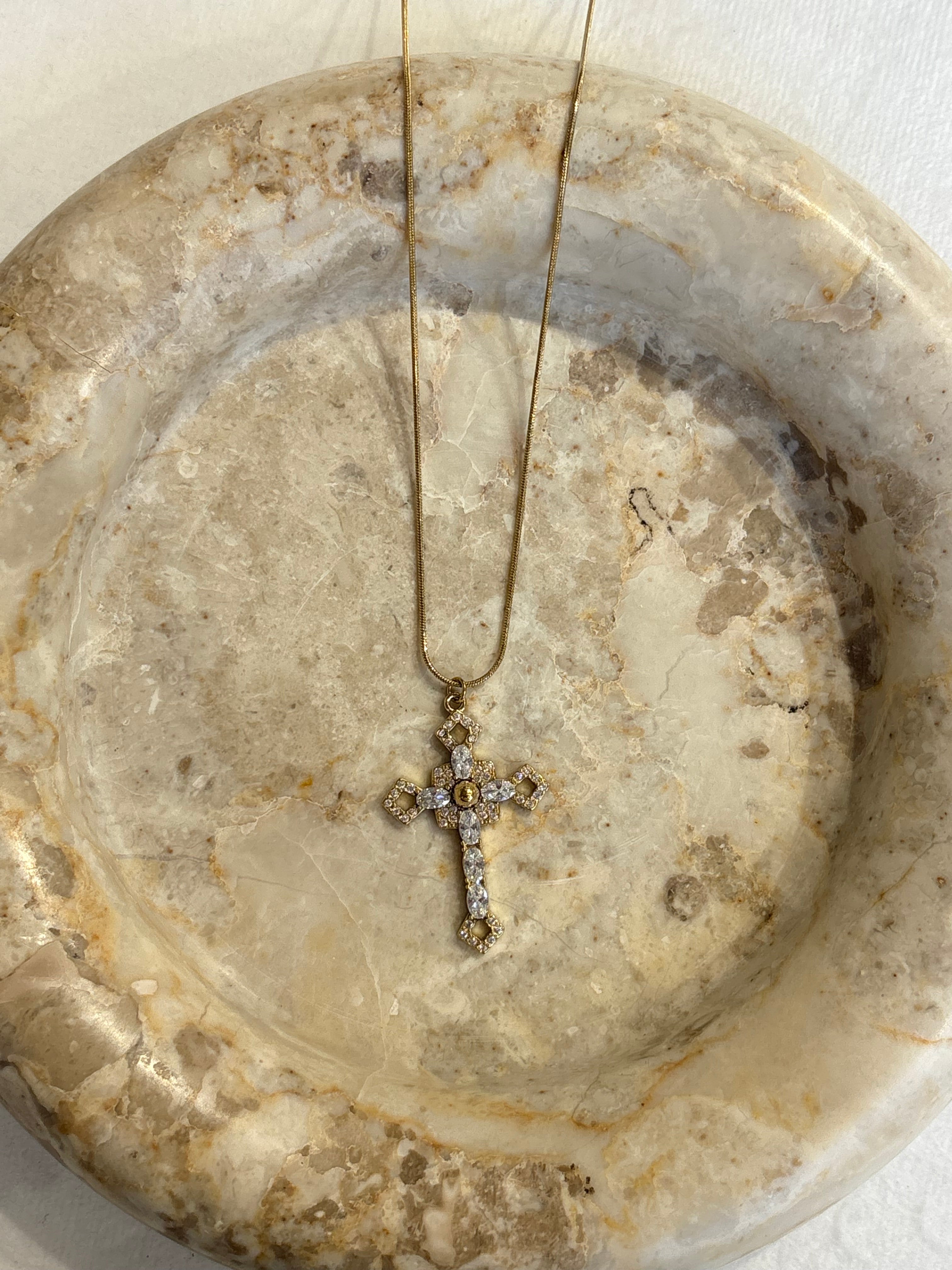 Divine Daisy – STAINLESS STEEL ΚΟΛΙΕ Μακρύ