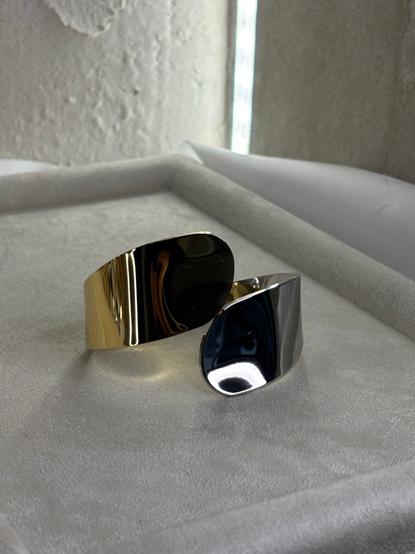 Χειροπέδα μιξ χρυσό ασημένιο