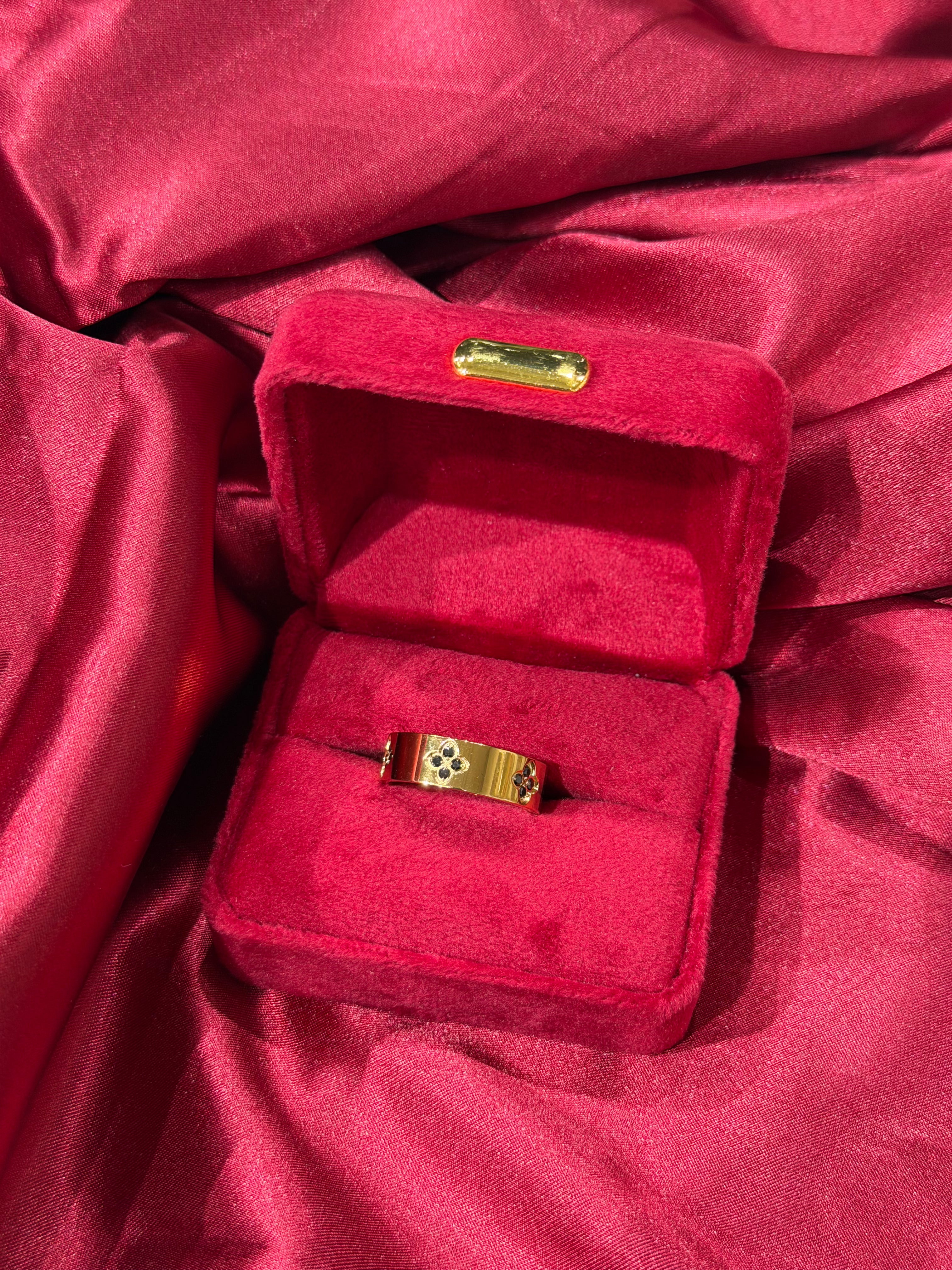Golden Bloom – stainless steel ring
