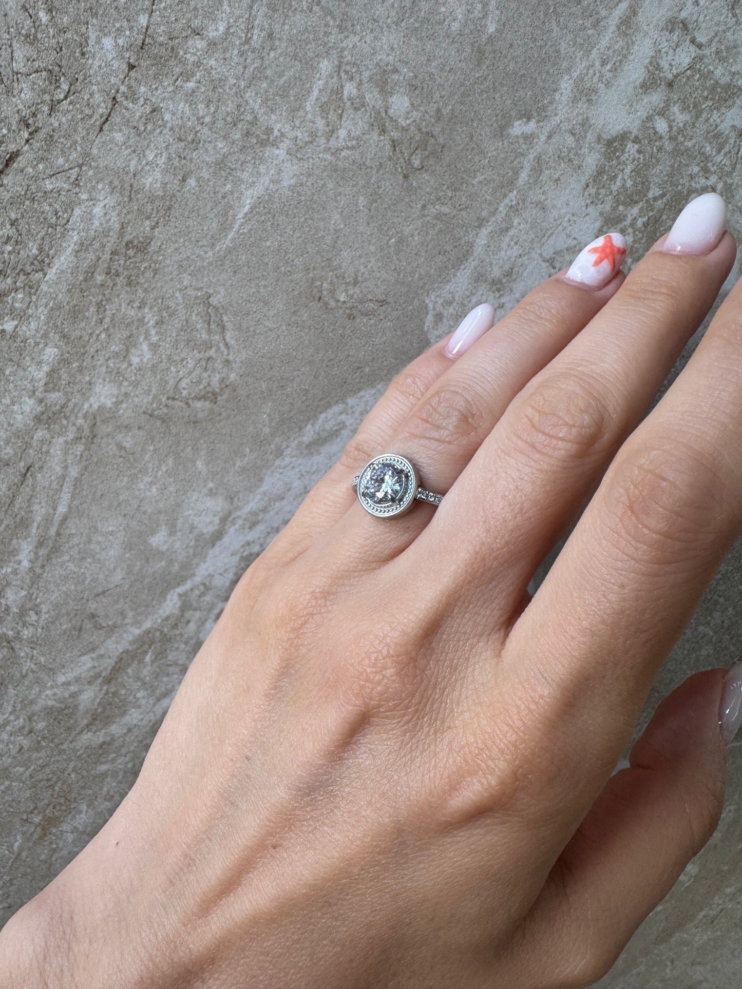 «Dazzle Ring» - ατσάλινο δαχτυλίδι με ζιργκόν-προσαρμόζεται
