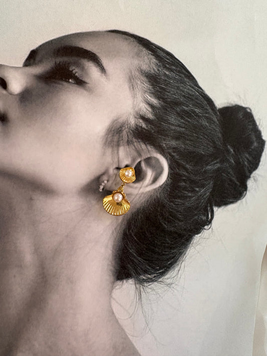 Shell in your ear