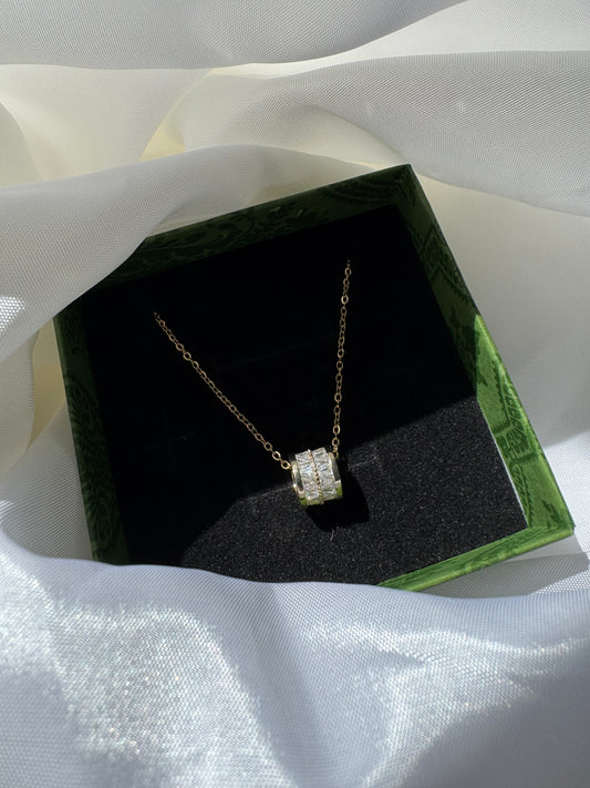 “Crystal Bliss” - ατσάλινο χρυσό κολιέ