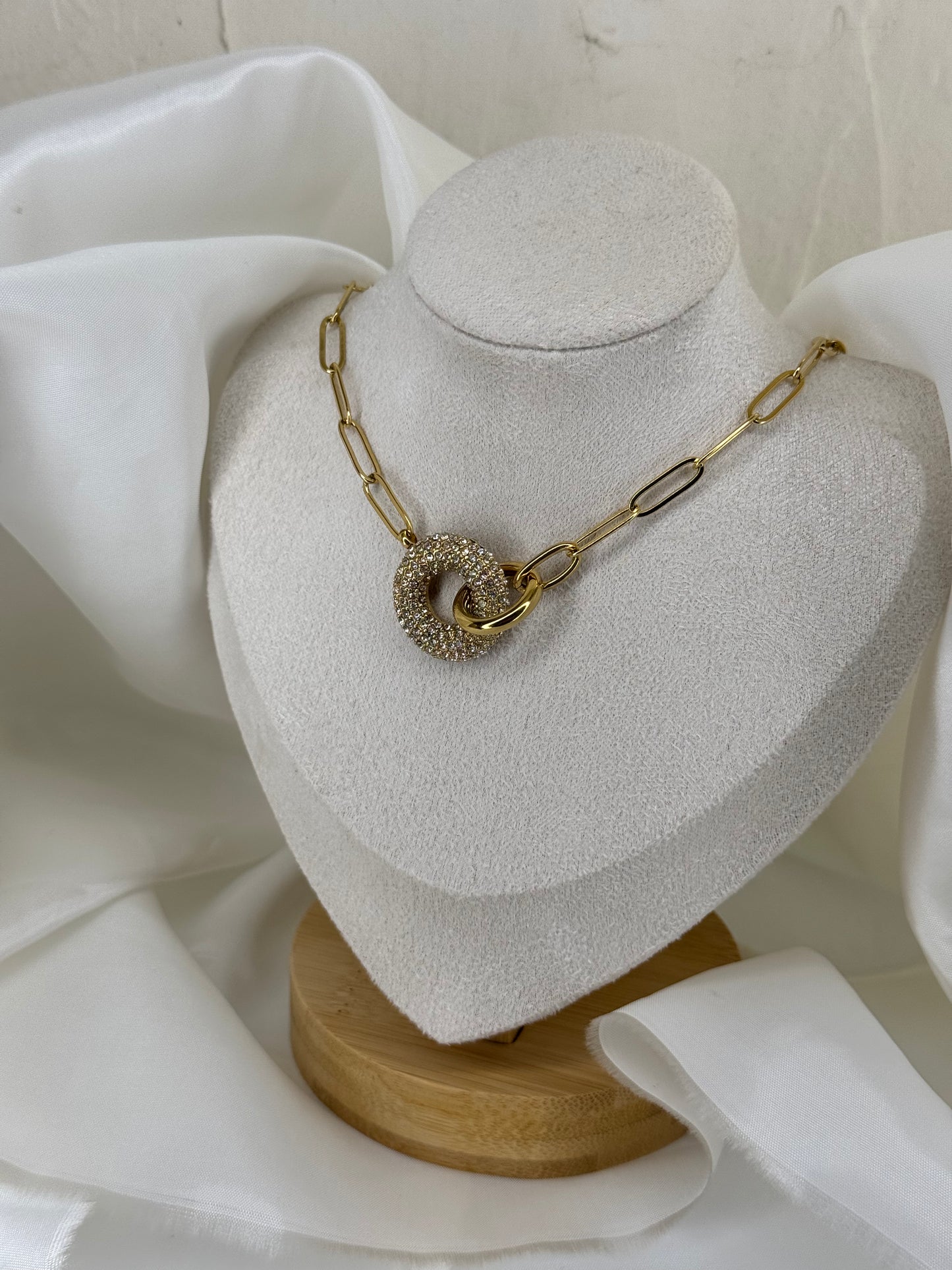 Eternal Loop – ατσάλινο χρυσό κολιέ