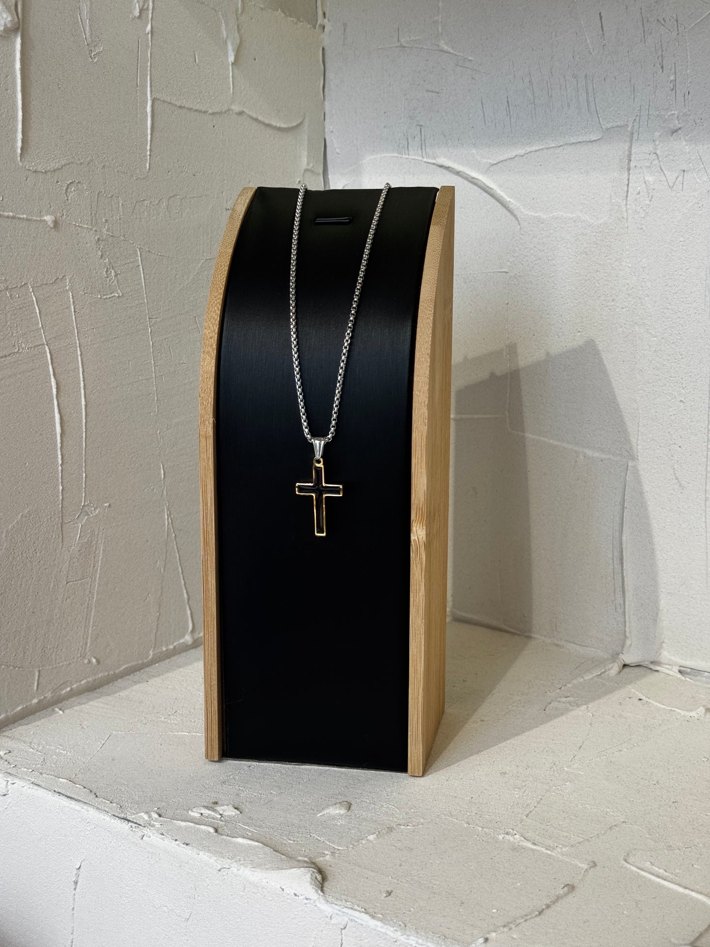 Dark Onyx Cross – κολιέ stainless steel