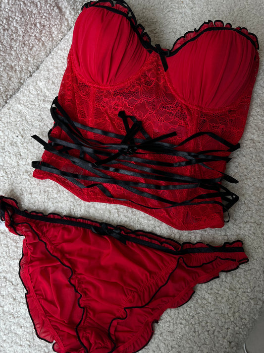 CRIMSON TEMPTATION SET