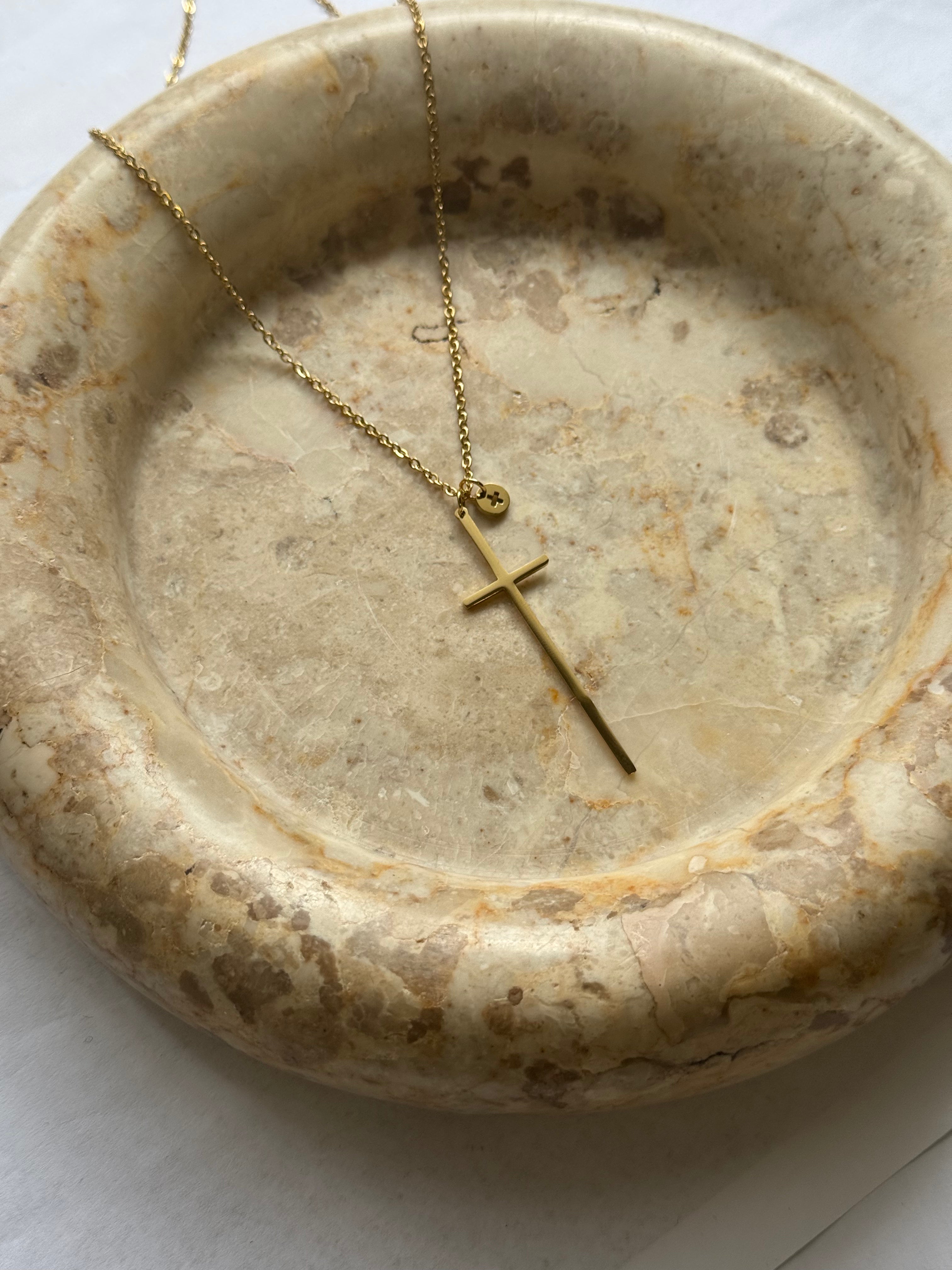 Madeleine Crucifix – stainless steel κολιέ