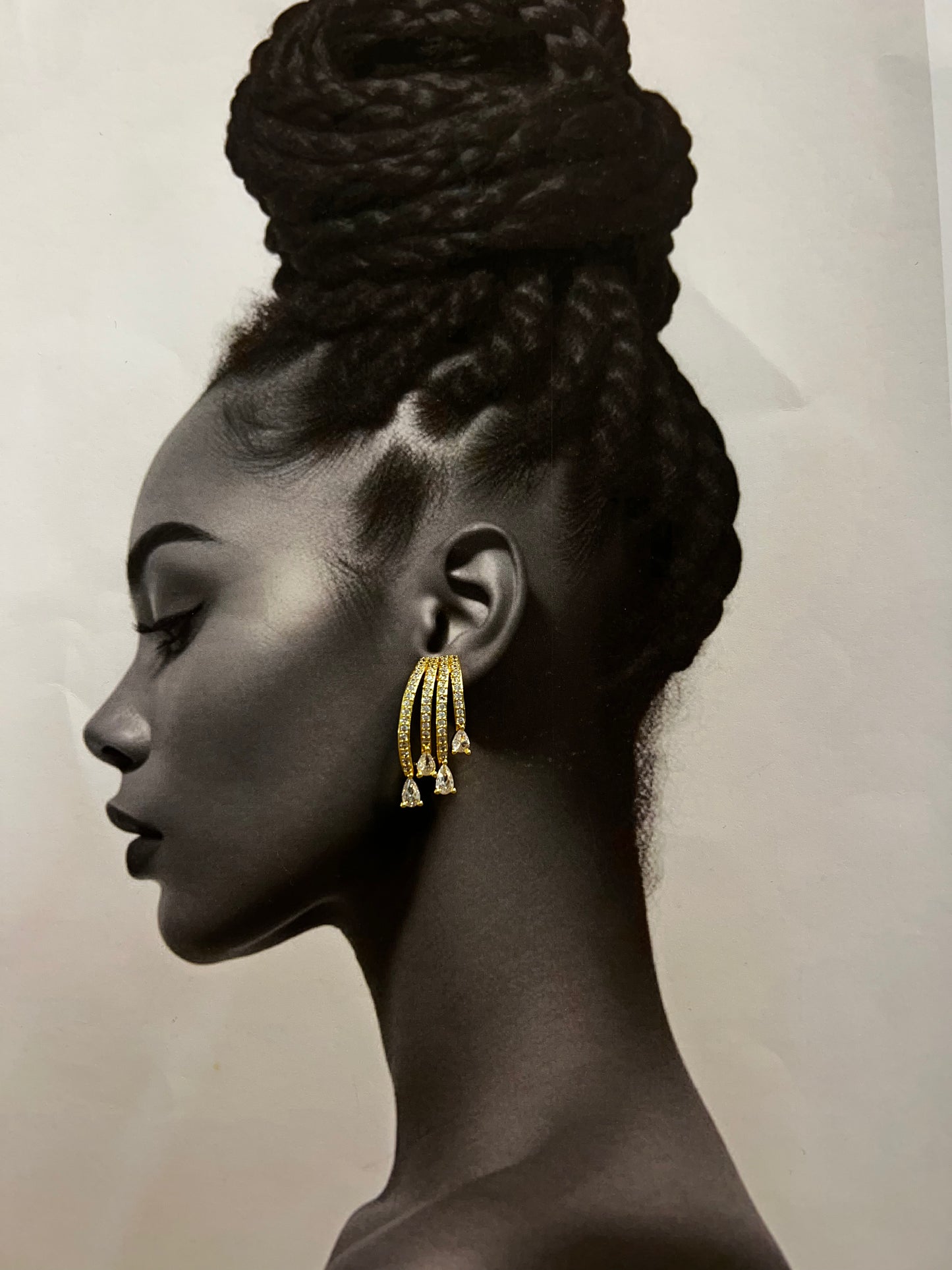 Seraphina Glow – Σκουλαρίκια από ανθεκτικό ορείχαλκο