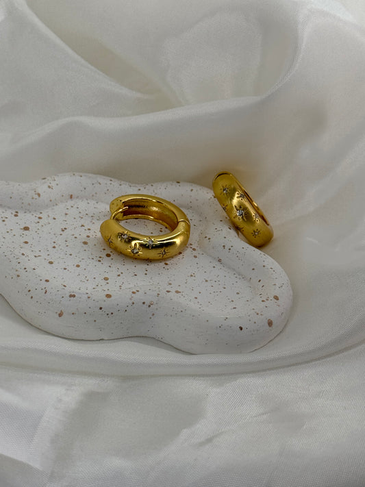 Stardust Hoops – Σκουλαρίκια Ανθεκτικός Ορείχαλκος