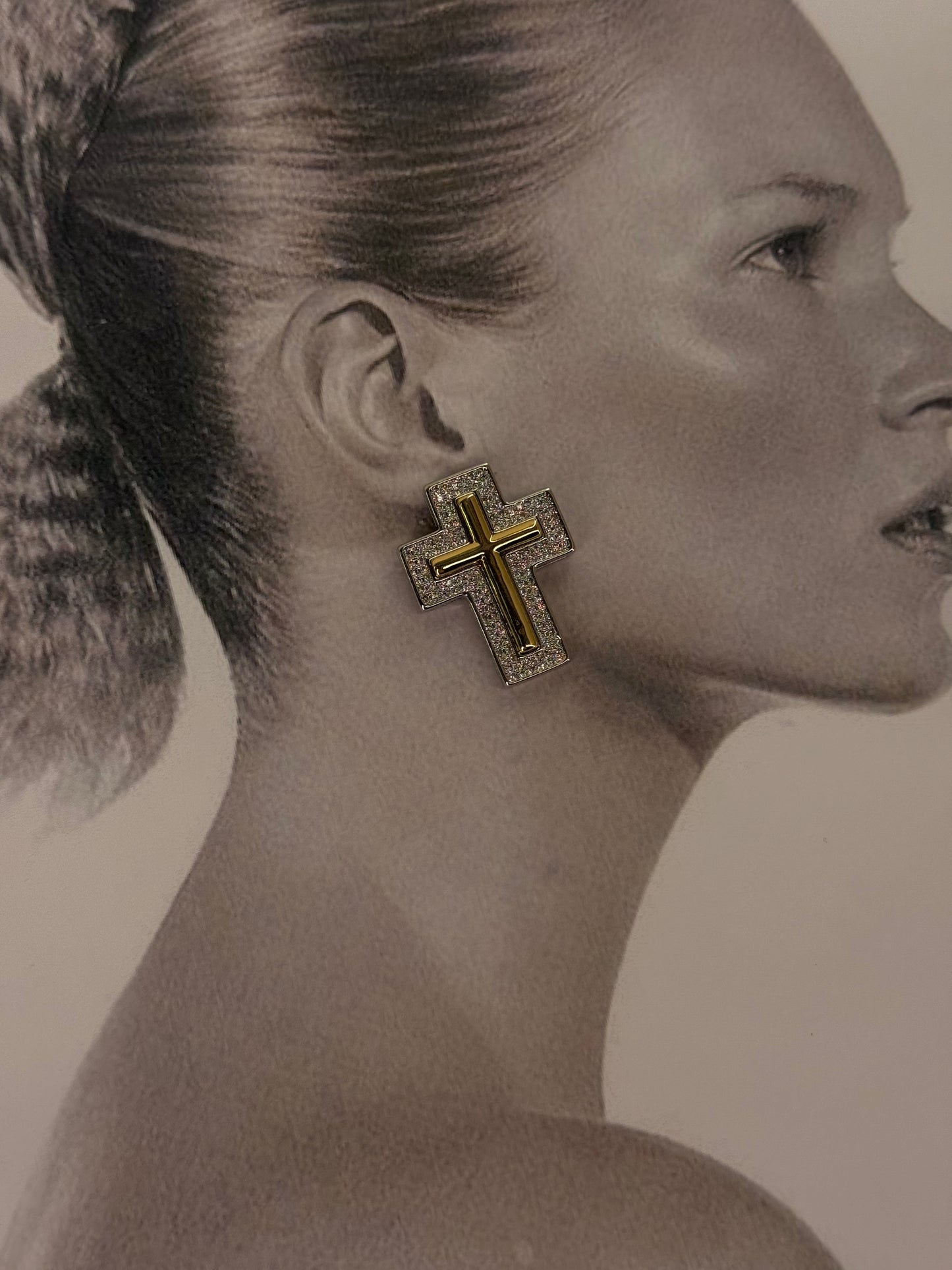 Divine Edge – Σκουλαρίκια Ανθεκτικός Ορείχαλκος