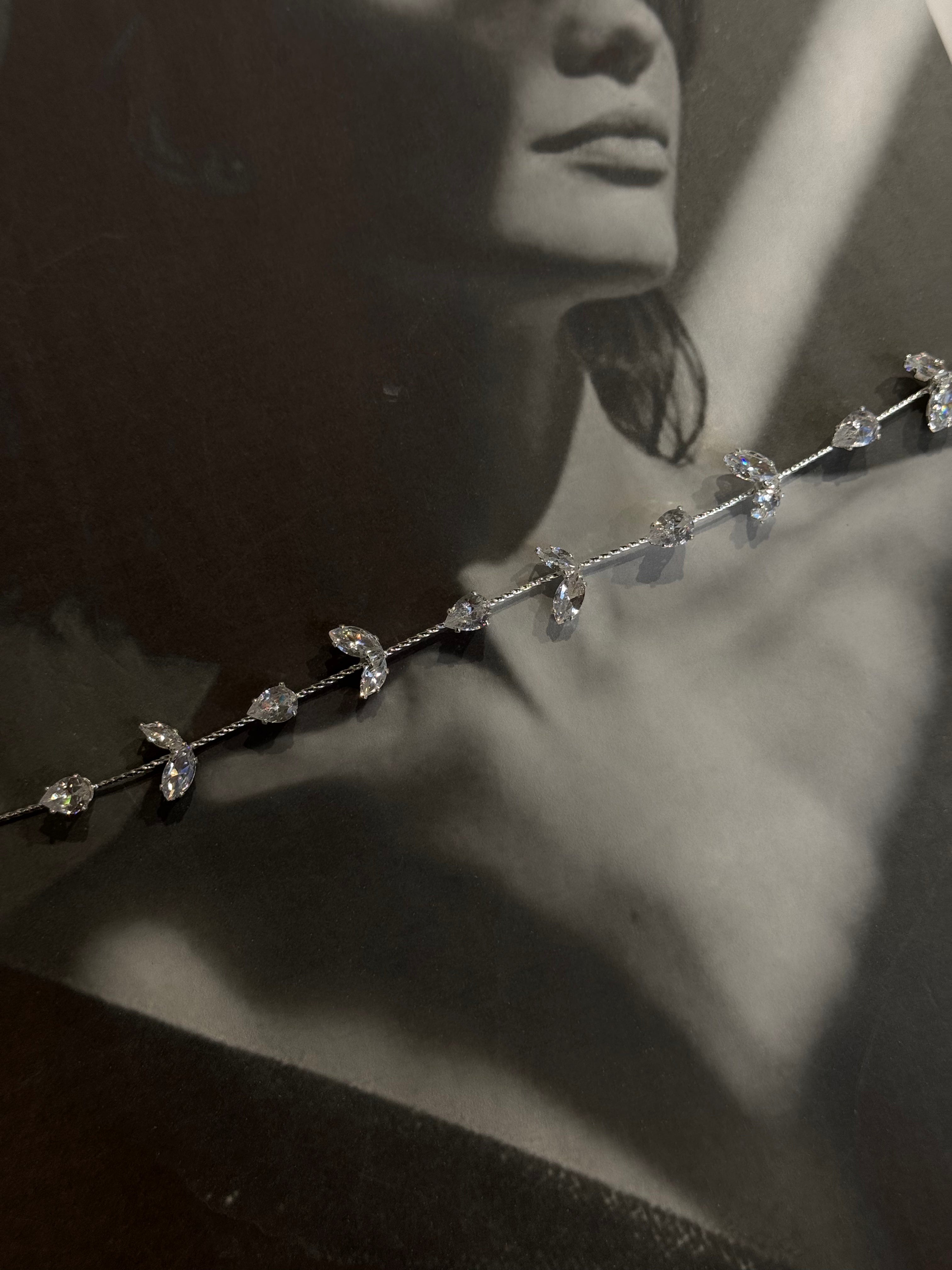 Liane de Cristal - κολιέ choker από ανθεκτικό ορείχαλκο