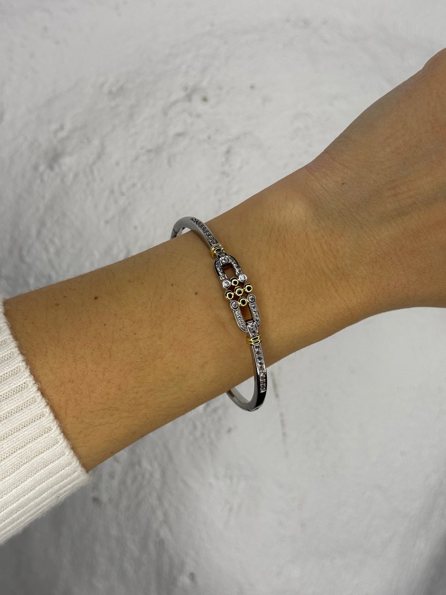 Golden Orbit – χειροπέδα από ανθεκτικό ορείχαλκο