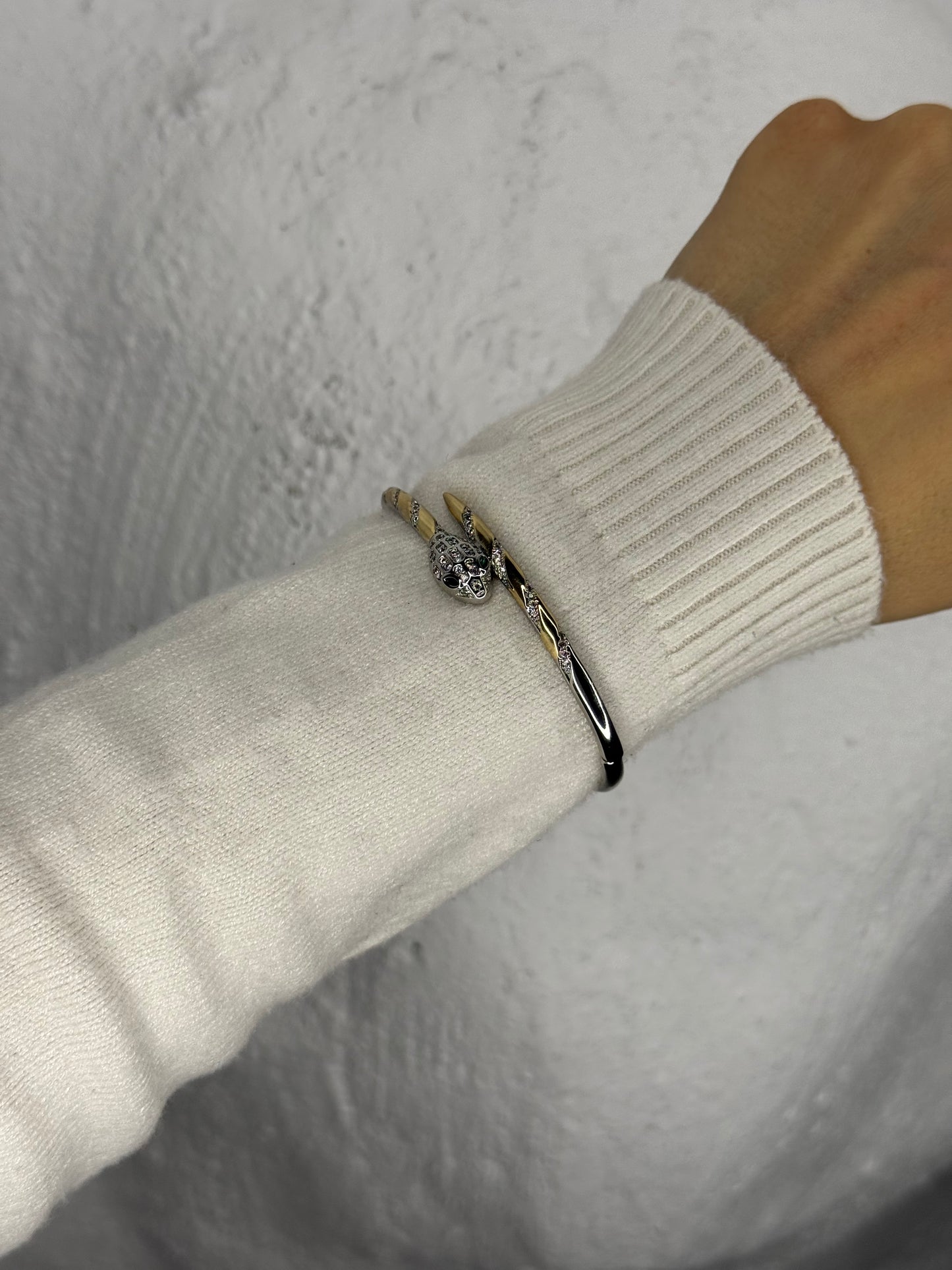 Silver Serpent – χειροπέδα από ανθεκτικό ορείχαλκο