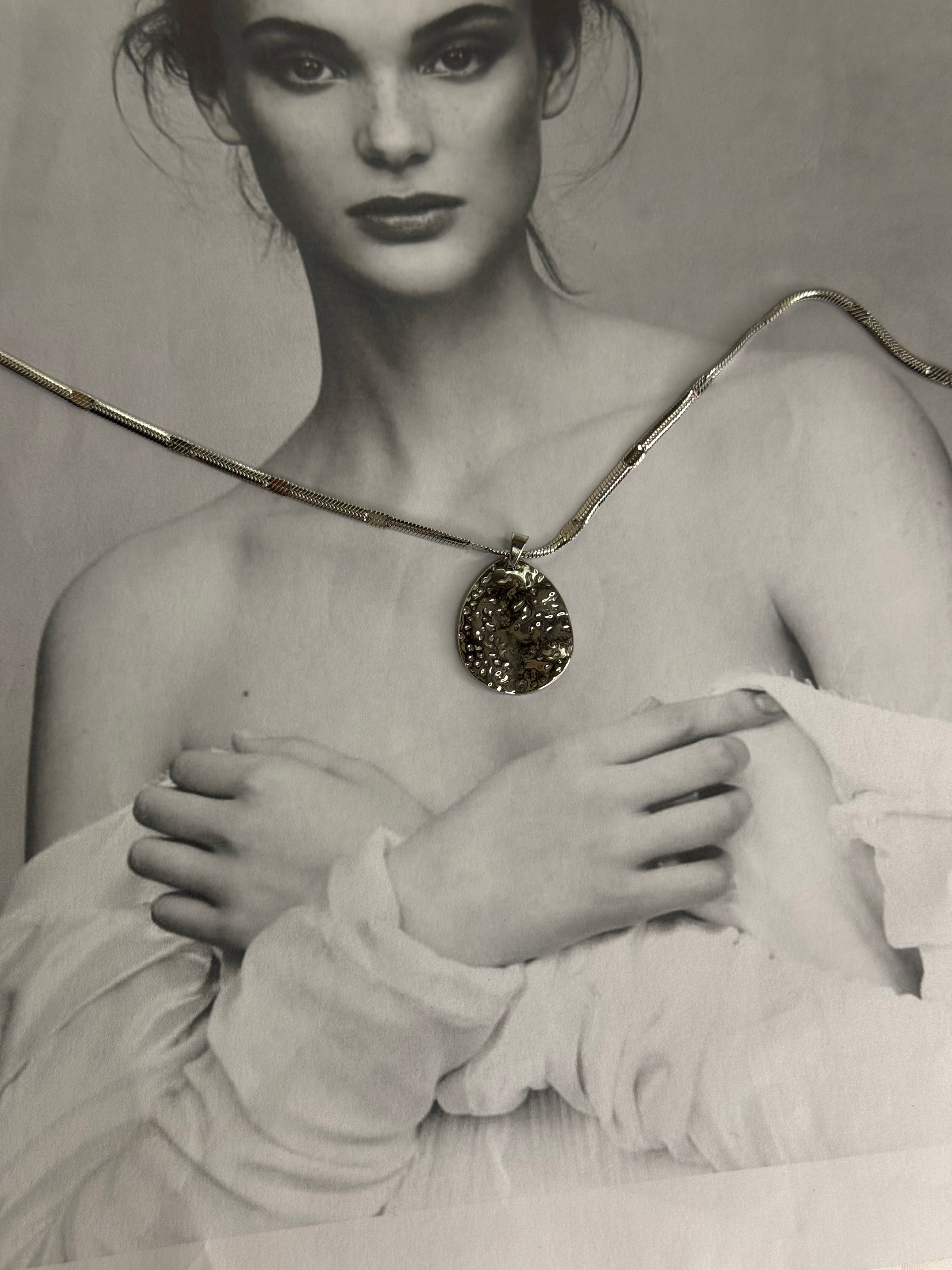 Sculpted Moon – κολιέ stainless steel