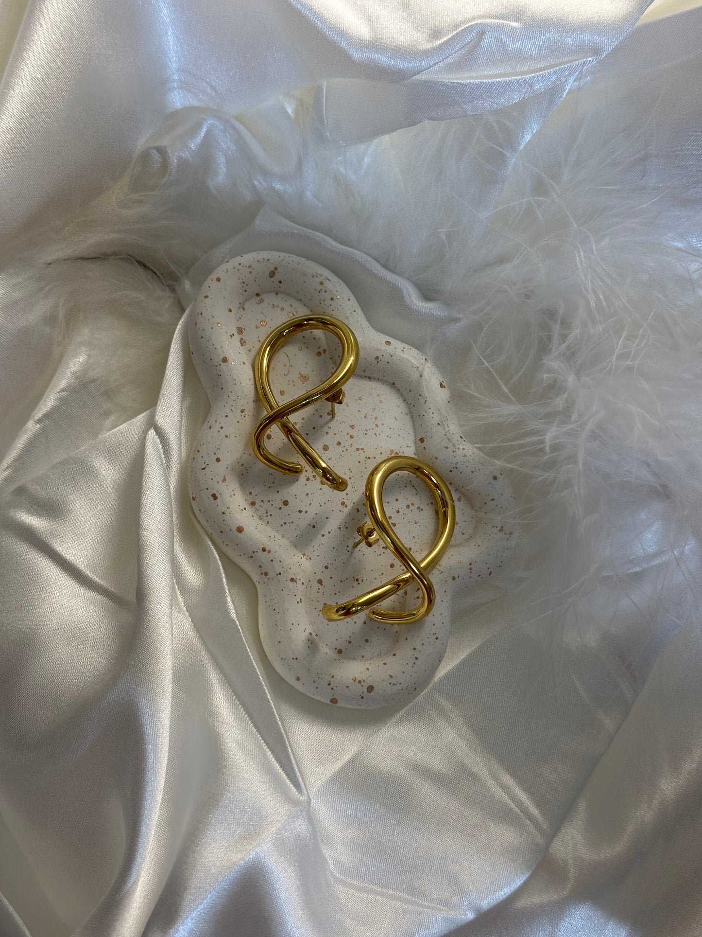 Loop Twist -σκουλαρίκια stainless steel