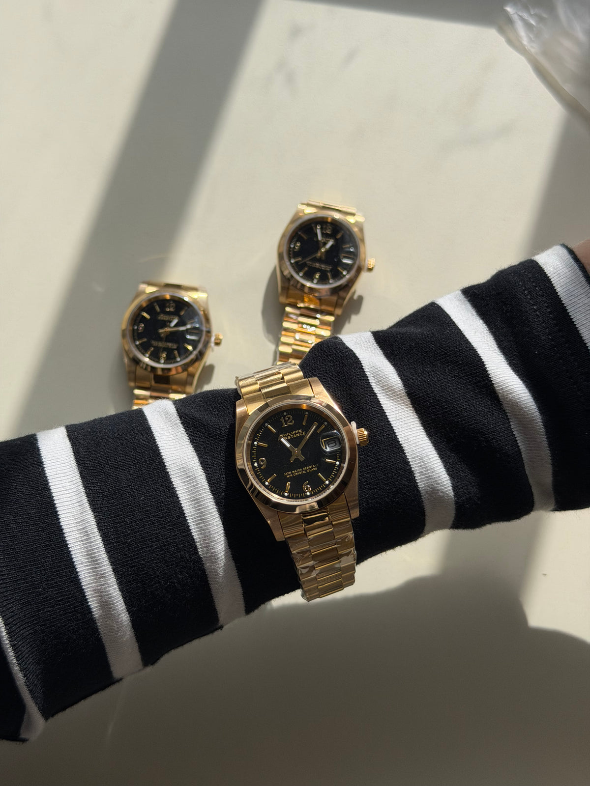 PRINCESS ISOLDE PREMIUM WATCH – MEDIUM | GOLD & BLACK