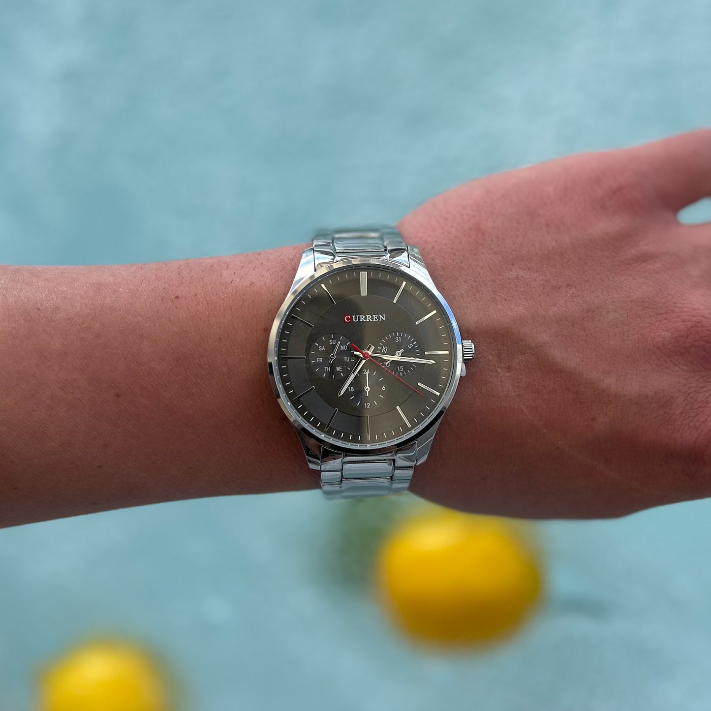 Ανδρικό Ρολόι Curren με Μαύρο Καντράν, Πολλαπλές Ενδείξεις και Ασημί Μπρασελέ