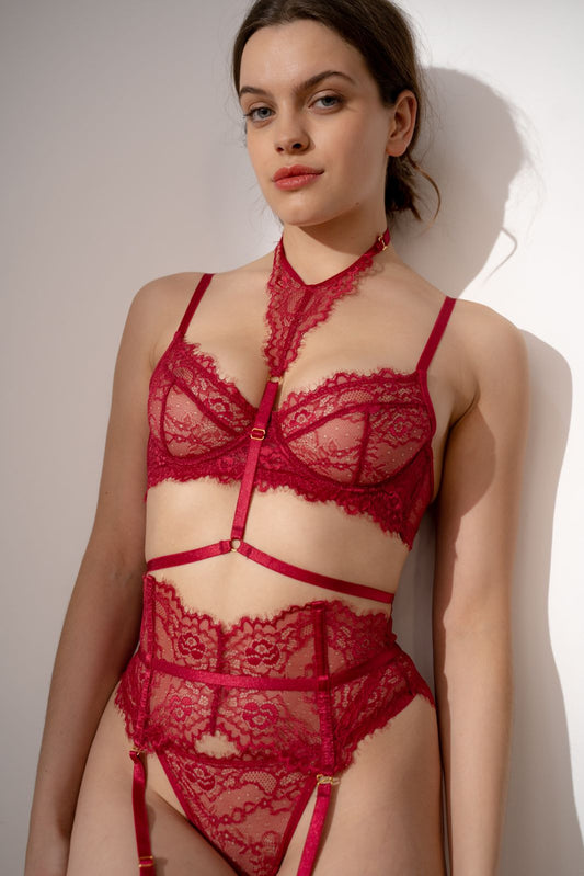 Scarlet Sovereign – Red Harness Set | PNOE Divine